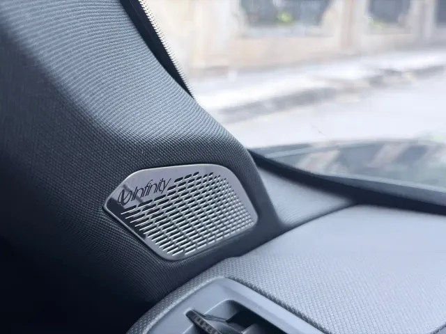 Lynk & Co 01 — Фото автомобиля 25