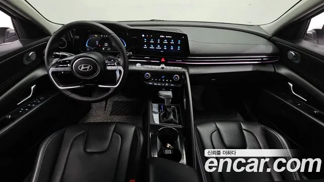Hyundai Avante CN7 — Фото автомобиля 10