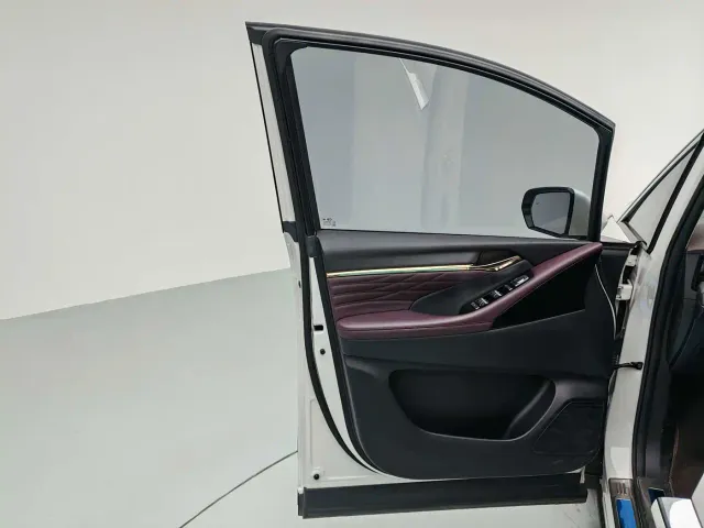 GAC Trumpchi M8 — Фото автомобиля 13