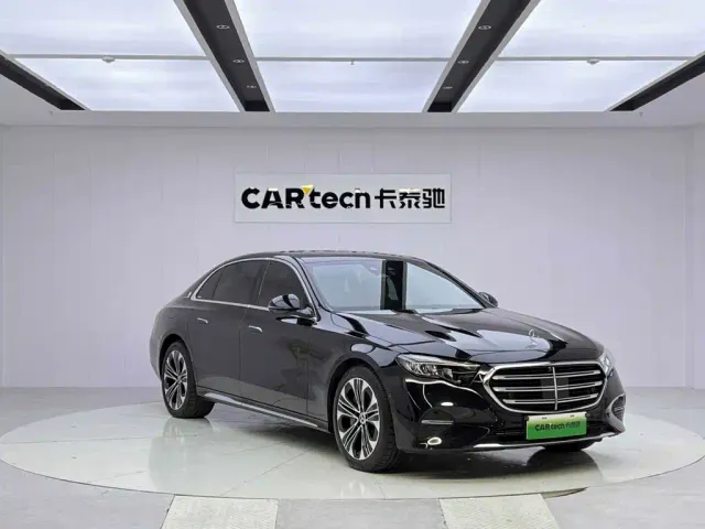 Mercedes-Benz E-Class — Фото автомобиля 7
