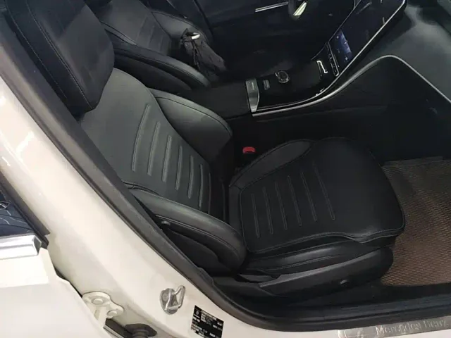 Mercedes-Benz C-Class — Фото автомобиля 24