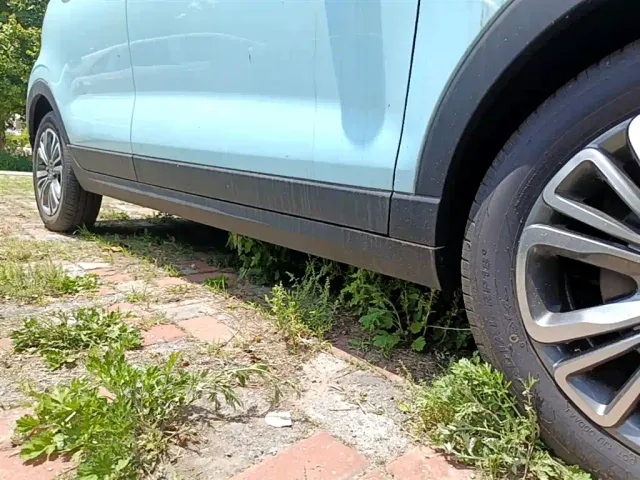 Leapmotor T03 — Фото автомобиля 20