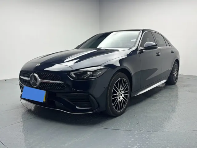 Фотография автомобиля — Mercedes-Benz C-Class