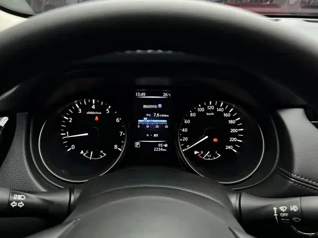 Nissan X-Trail — Фото автомобиля 18