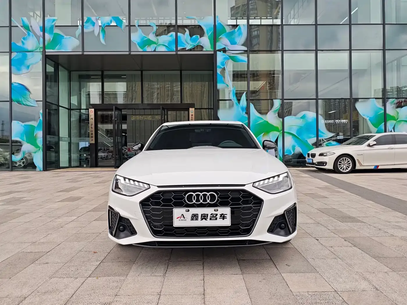 Audi Audi A4L 2024 40 TFSI Luxury Dynamic — Фото автомобиля 2