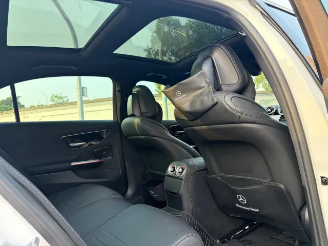 Mercedes-Benz C-Class — Фото автомобиля 12