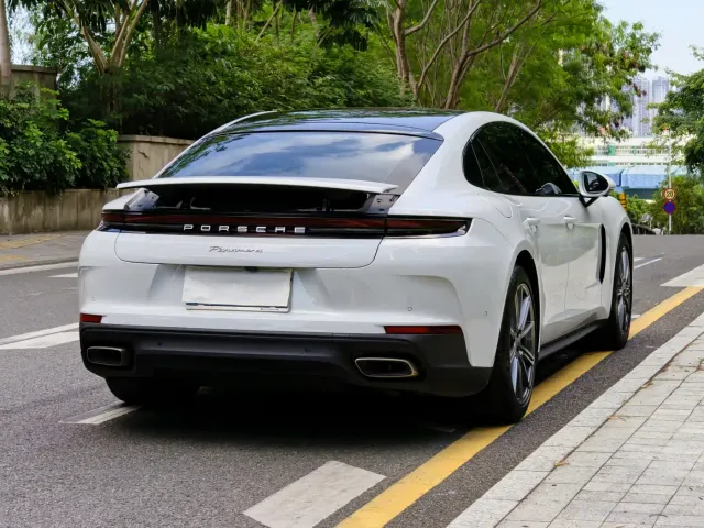 Porsche Panamera — Фото автомобиля 7