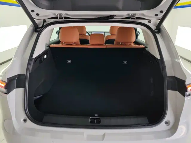 Leapmotor C10 — Фото автомобиля 4