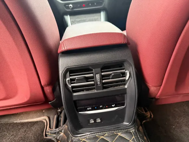 BMW 3 Series — Фото автомобиля 30