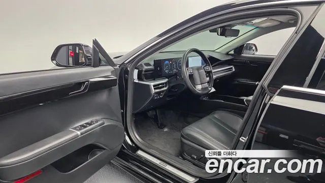 Hyundai Grandeur GN7 — Фото автомобиля 15