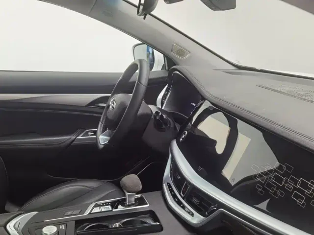 Geely Borui — Фото автомобиля 22