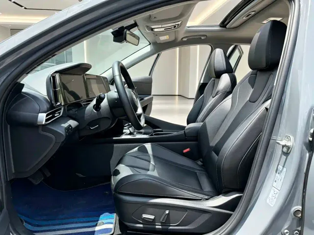Hyundai Elantra — Фото автомобиля 7