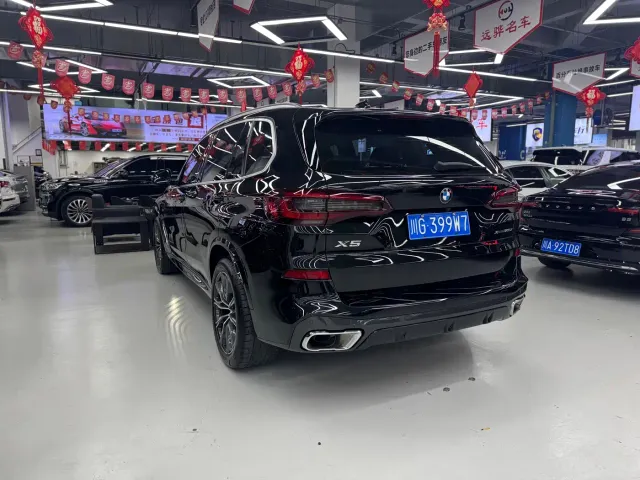 BMW X5 — Фото автомобиля 14