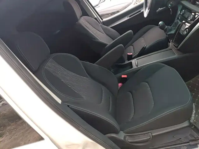 JAC Refine M3 — Фото автомобиля 24