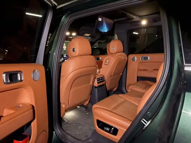 Li Auto Li Xiang L9 2022 Max — Фото автомобиля 12