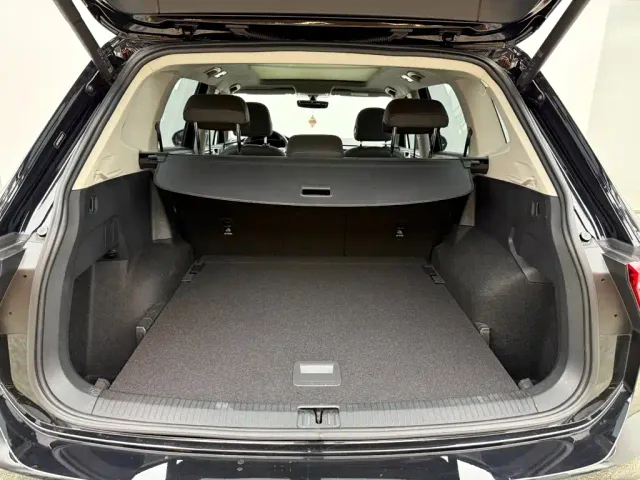 Volkswagen Tiguan L — Фото автомобиля 6
