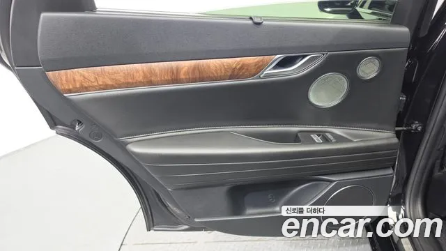 Genesis G80 Бензин 3.5 турбо AWD — Фото автомобиля 25