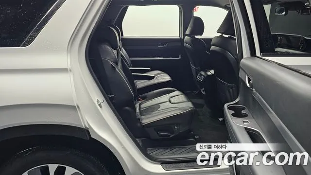 Hyundai Palisade Palisade Дизель 2.2 2WD — Фото автомобиля 11