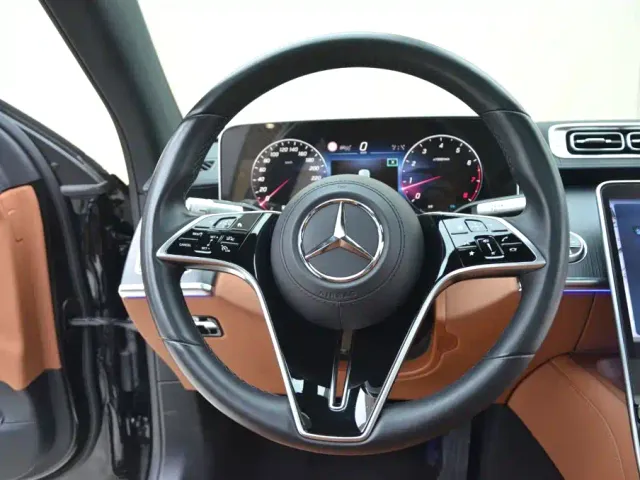 Mercedes-Benz S-Class — Фото автомобиля 8