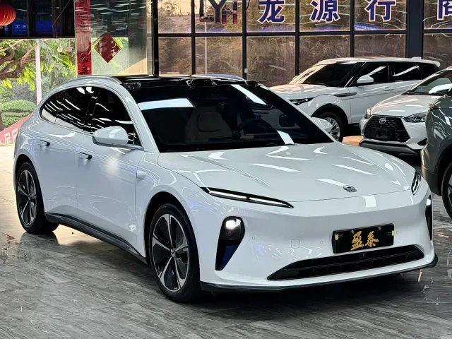 Nio ET5 Touring — Фото автомобиля 3
