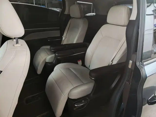 GAC Trumpchi M8 — Фото автомобиля 16