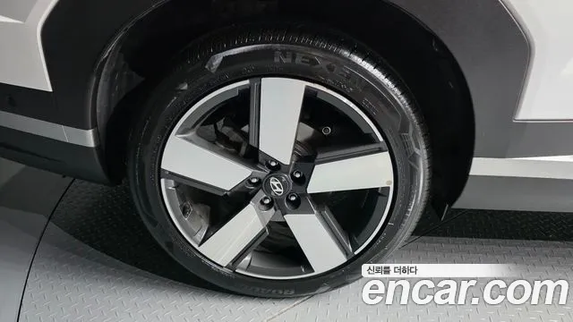 Hyundai Santa Fe MX5 — Фото автомобиля 5