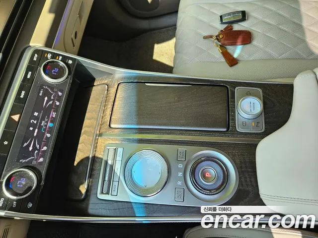Genesis GV80 — Фото автомобиля 16