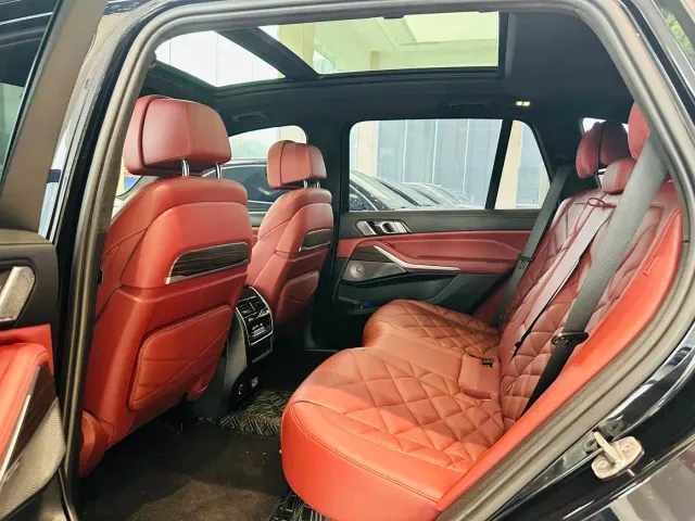 BMW X5 — Фото автомобиля 6