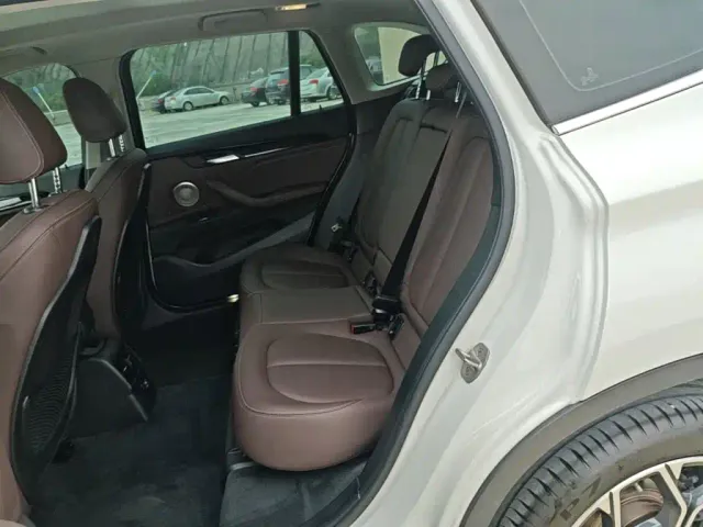 BMW X1 — Фото автомобиля 16