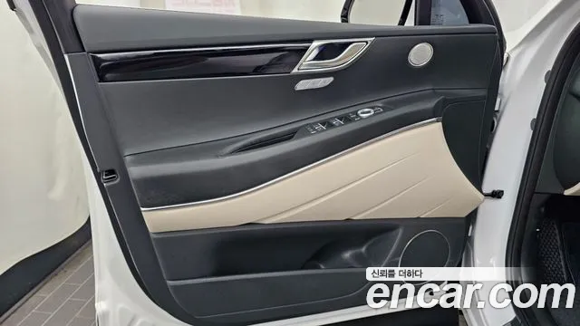Genesis GV80 — Фото автомобиля 13