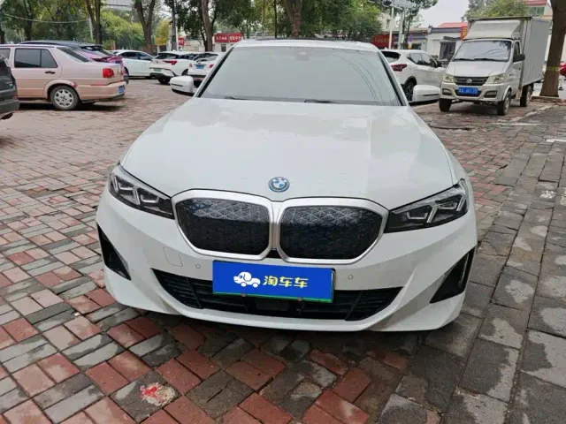 BMW i3 — Фото автомобиля 2