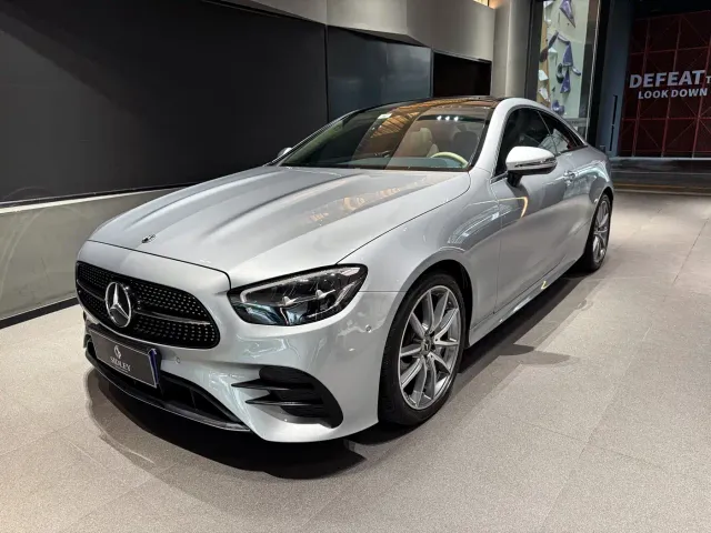 Mercedes-Benz E-Class — Фото автомобиля 14