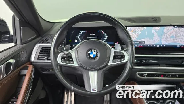 BMW X6 xDrive40i M Sport — Фото автомобиля 13