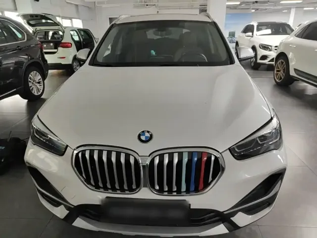 BMW X1 — Фото автомобиля 2