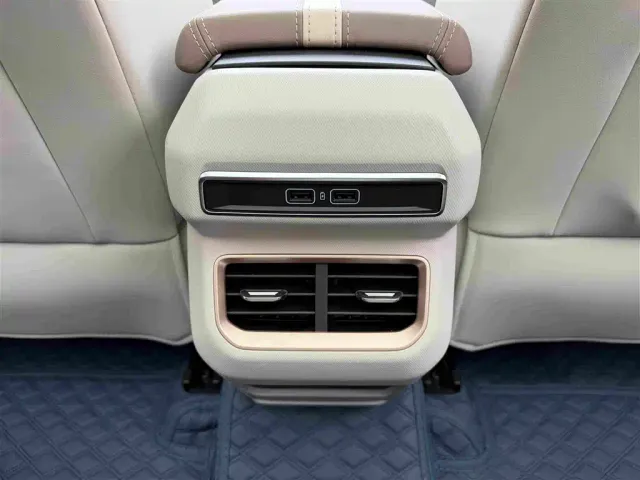 Geely ICON — Фото автомобиля 26