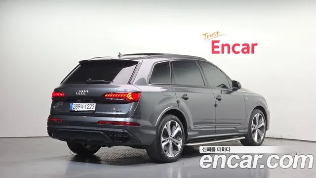 Audi Q7 55 TFSI quattro Premium — Фото автомобиля 2