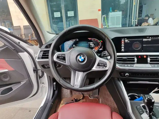 BMW 3 Series — Фото автомобиля 10