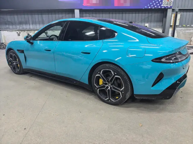 Xiaomi SU7 — Фото автомобиля 7