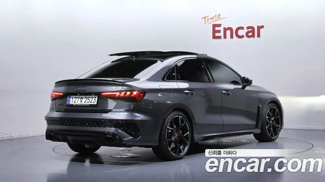 Audi RS3 — Фото автомобиля 2