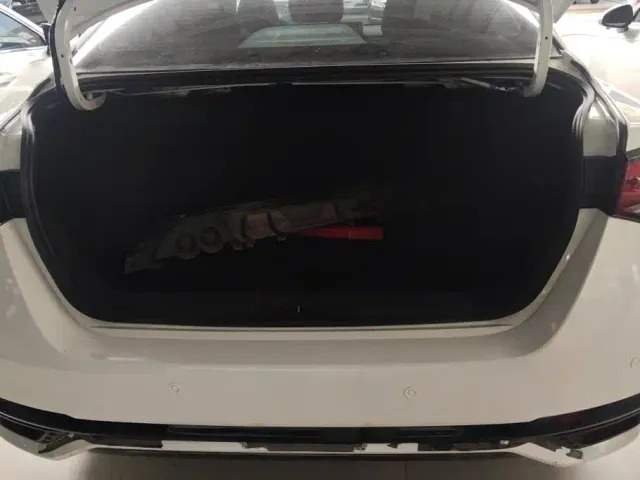 Nissan Sylphy — Фото автомобиля 4