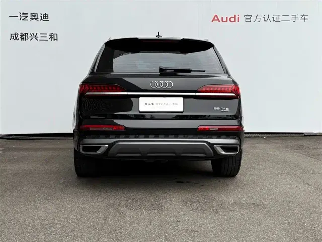 Audi Q7 — Фото автомобиля 5