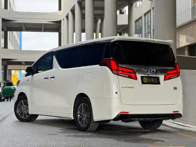 Toyota Alphard — Фото автомобиля 5