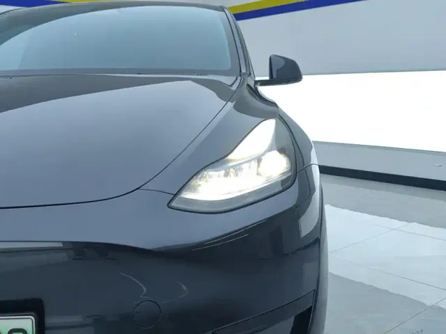 Tesla Model Y — Фото автомобиля 5
