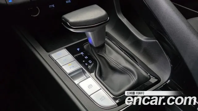 Hyundai Avante CN7 — Фото автомобиля 9