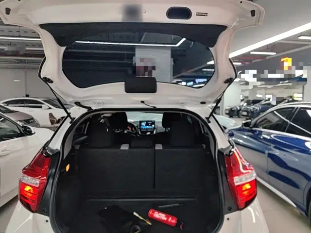 Toyota YARiS L Zhi Xuan — Фото автомобиля 18
