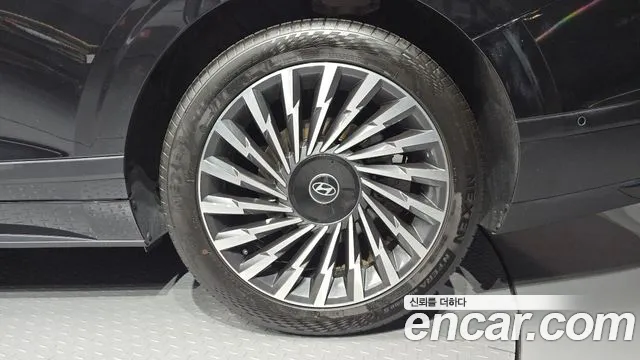 Hyundai Grandeur GN7 — Фото автомобиля 6