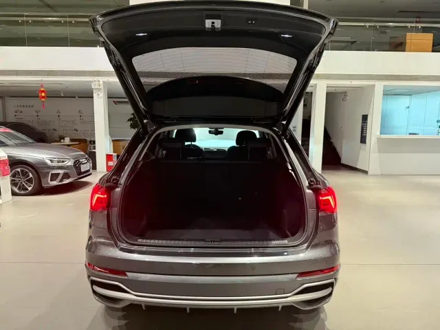 Audi Q3 — Фото автомобиля 20