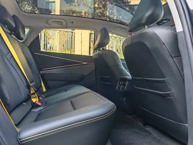 Toyota bZ5 — Фото автомобиля 12