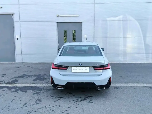 BMW 3 Series — Фото автомобиля 4