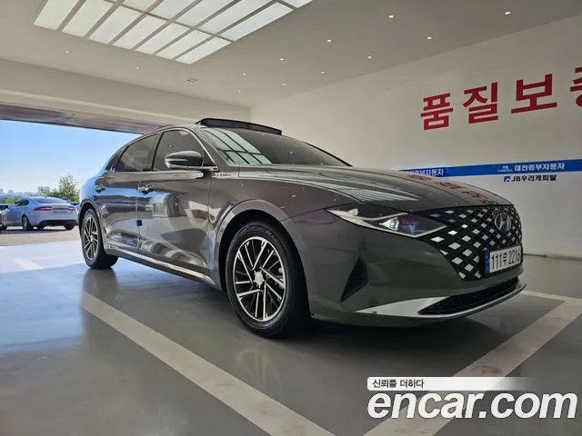 Hyundai Grandeur New — Фото автомобиля 17
